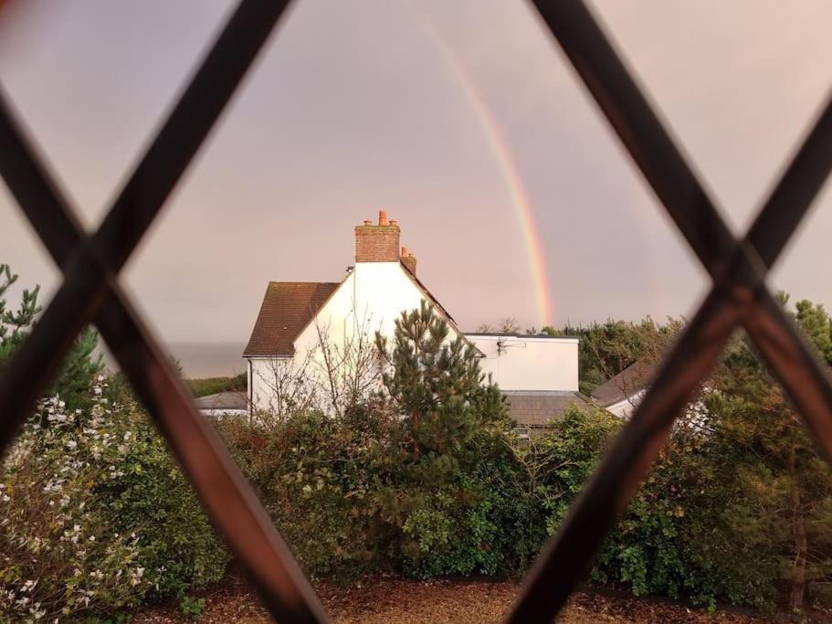 Spacious Detached Home With Beautiful Seaviews, Sleeps 6 Trimingham Extérieur photo